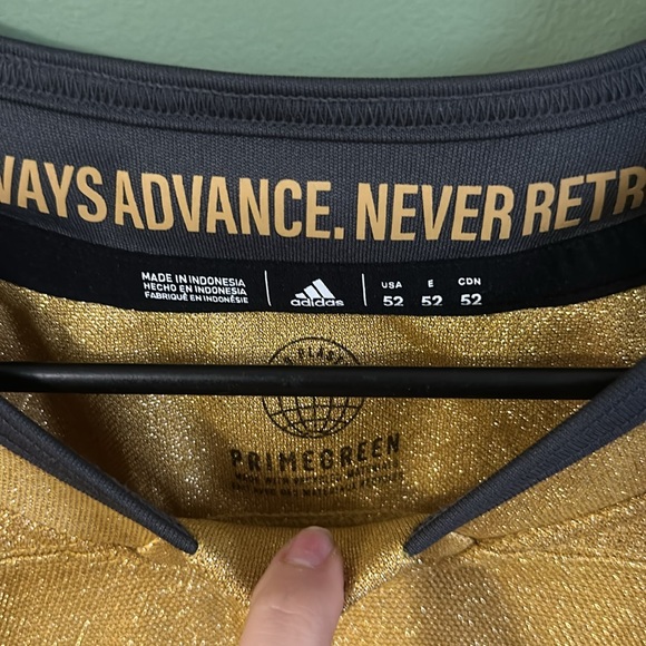 NHL Adidas Vegas Golden Knights Jersey - Picture 3 of 3